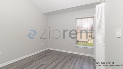 5354 Pebble Beach Dr in Sebring, FL - Foto de edificio - Building Photo