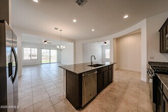25069 N 76th Dr in Peoria, AZ - Building Photo - Building Photo