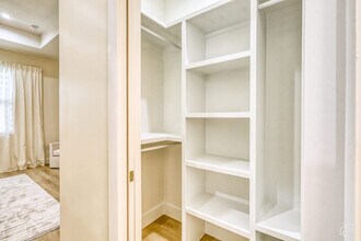 2215 Amnesty Dr in North Port, FL - Building Photo - Building Photo