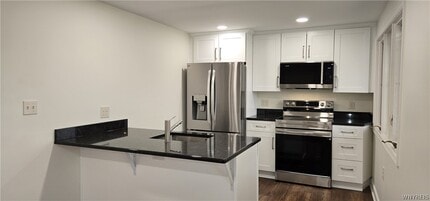 2655 Sheridan Dr in Tonawanda, NY - Building Photo - Building Photo