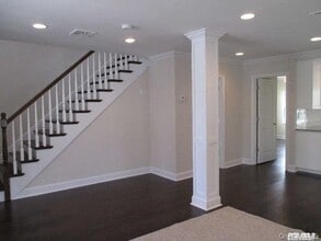 76 Oregon St in Long Beach, NY - Foto de edificio - Building Photo