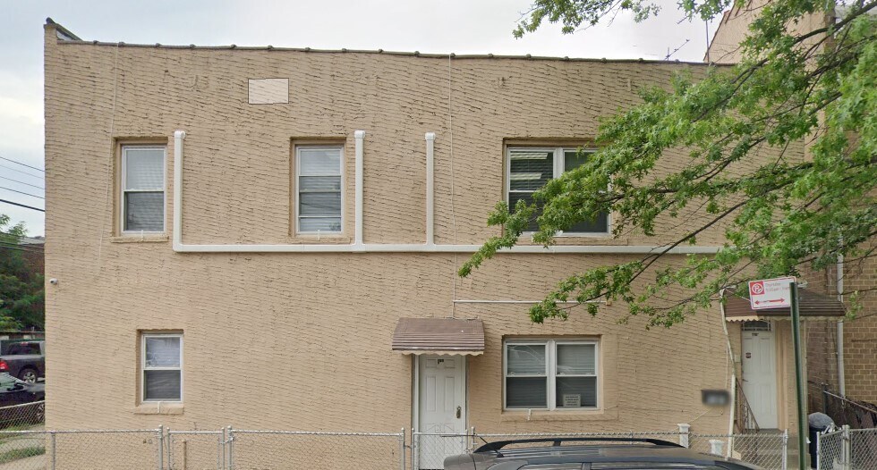 1101 Banner Ave, Unit 2 in Brooklyn, NY - Foto de edificio
