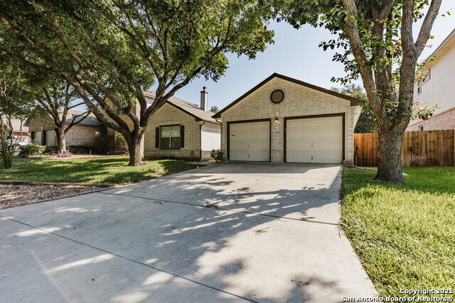 11855 Knobsby Way in San Antonio, TX - Building Photo - Building Photo