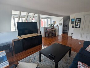 110 Avon St, Unit 3 in New Haven, CT - Foto de edificio - Building Photo