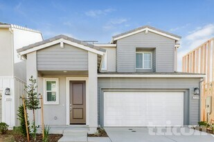 2129 Comstock Ln in Lincoln, CA - Building Photo