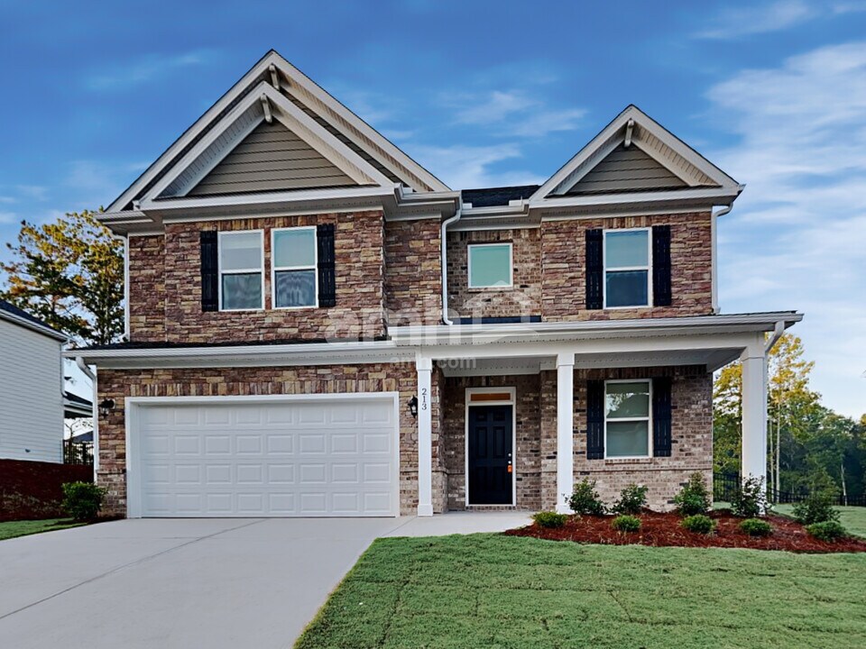 213 Rivulet Dr in Holly Springs, GA - Building Photo