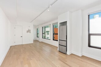 719 Larkin St in San Francisco, CA - Building Photo - Building Photo