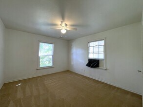 1705 NW 40th St in Oklahoma City, OK - Building Photo - Building Photo