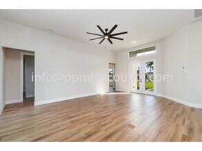 9379 Snapper Cir in Port Charlotte, FL - Building Photo - Building Photo