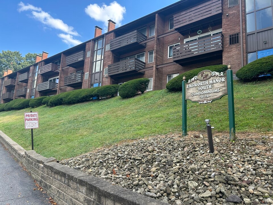8179 Ohio River Blvd, Unit #7 in Emsworth, PA - Building Photo