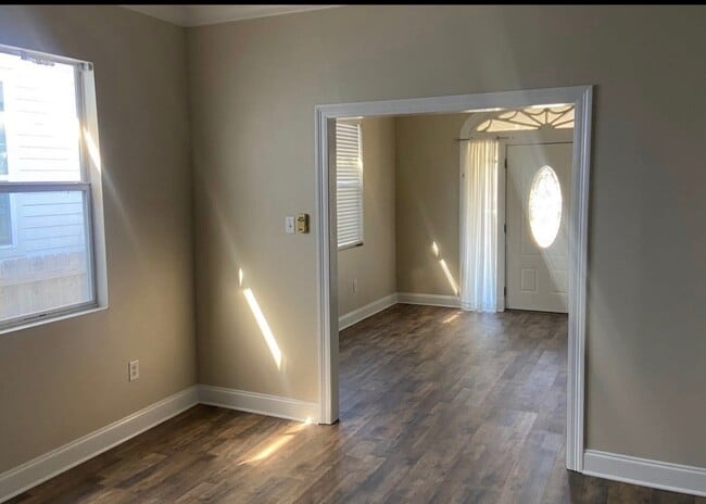 828 Hidalgo St in New Orleans, LA - Building Photo - Building Photo