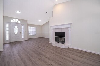 2425 Rolling Broak Dr in Orlando, FL - Building Photo - Building Photo