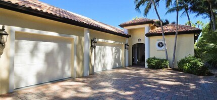 111 Fishermans Way in Jupiter, FL - Building Photo - Building Photo