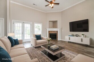 3373 Champion Hills Dr in Southaven, MS - Foto de edificio - Building Photo