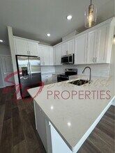 549 Galt Dr in Stephenville, TX - Foto de edificio - Building Photo