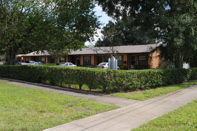 Petite Apartments in Orlando, FL - Building Photo - Building Photo