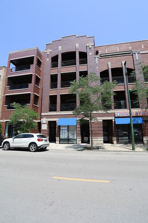 2927 N Lincoln Ave in Chicago, IL - Building Photo
