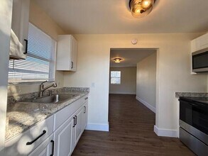 904 4th St in West Palm Beach, FL - Building Photo - Building Photo