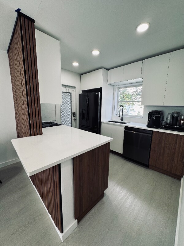 545 Orton Ave in Fort Lauderdale, FL - Building Photo - Building Photo