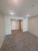 2510 Yulupa Ave in Santa Rosa, CA - Building Photo - Building Photo