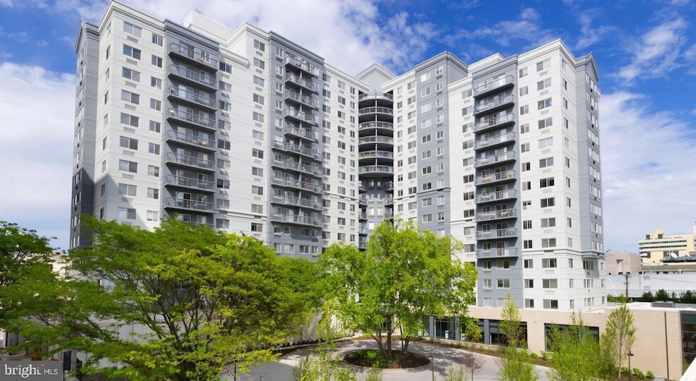450 N 18th St, Unit 1B-1039 in Philadelphia, PA - Building Photo