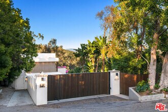 1920 Rial Ln in Los Angeles, CA - Building Photo - Building Photo
