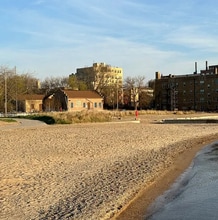 1360 W Estes Ave, Unit 2N in Chicago, IL - Building Photo - Building Photo