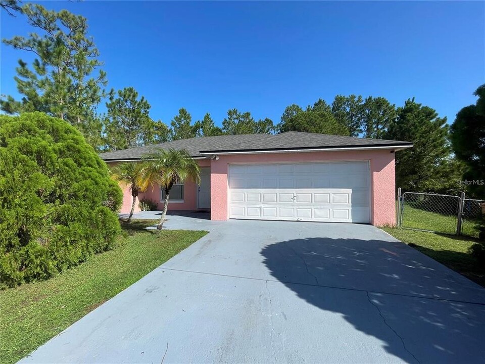 821 Savona Pl in Kissimmee, FL - Building Photo