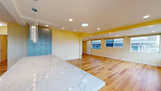 1242 Mamalu St in Honolulu, HI - Building Photo - Building Photo