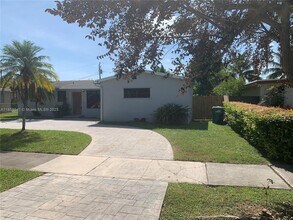 9730 Marlin Rd in Cutler Bay, FL - Building Photo - Building Photo