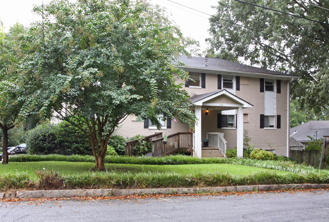 237 Kirkwood Rd in Atlanta, GA - Foto de edificio - Building Photo