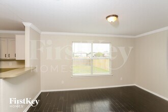 10106 Caspian Ledge in San Antonio, TX - Building Photo - Building Photo