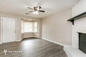 8 Silverwood Dr in Newnan, GA - Building Photo - Building Photo