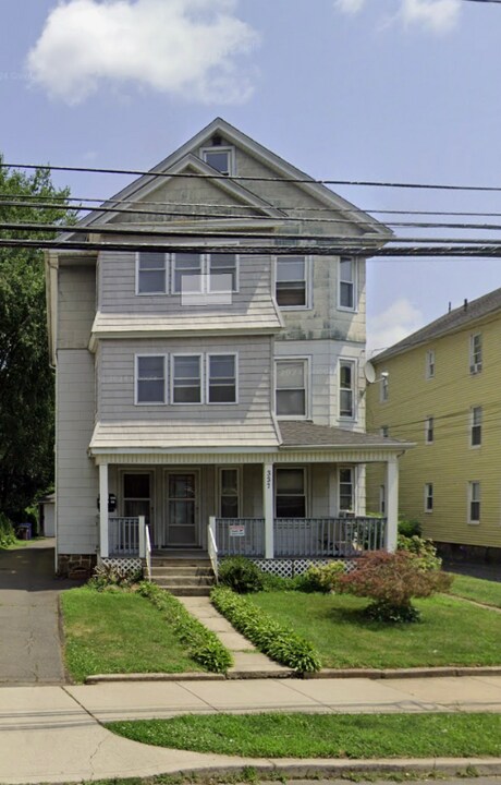 337 Stanley St in New Britain, CT - Building Photo