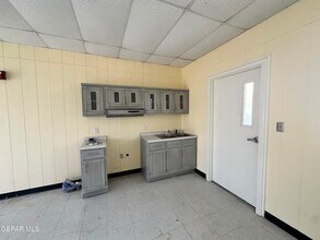 6800 1st St in Canutillo, TX - Building Photo - Building Photo