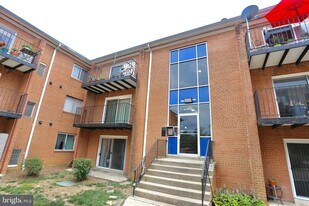 3404 25th St S in Arlington, VA - Building Photo