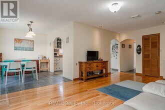 6495 Pitton Rd in Niagara Falls, ON - Building Photo - Building Photo