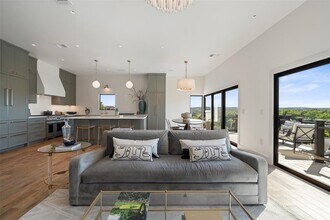 5914 Cape Coral Dr in Austin, TX - Building Photo - Building Photo