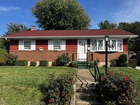 6 Hammen Ave in Timonium, MD - Building Photo