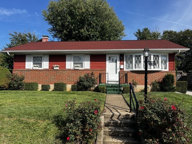 property at 6 Hammen Ave