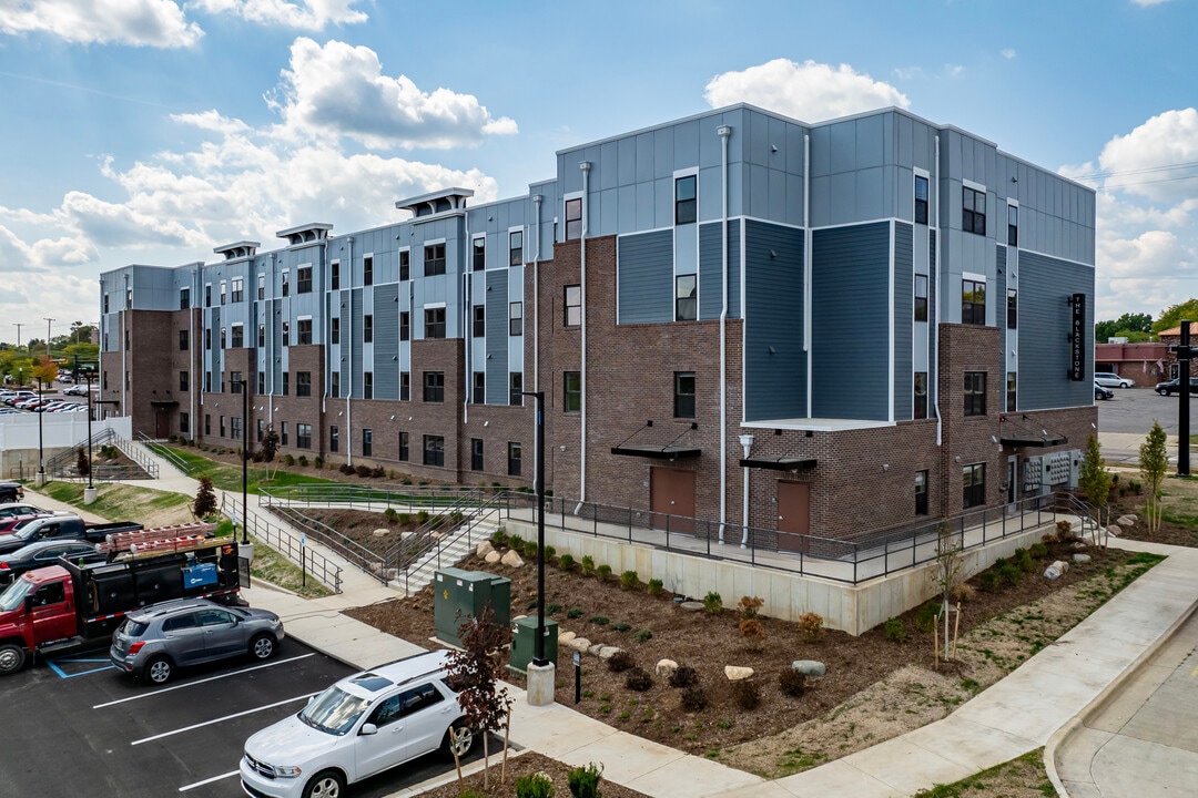 The Blackstone in Jackson, MI - Foto de edificio