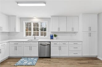 38 Juniper Ln in Holden, MA - Building Photo - Building Photo