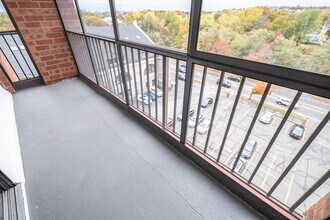 100 High St in Medford, MA - Building Photo - Building Photo