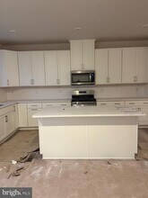 33 Anderson Dr in Bridgeport, PA - Building Photo - Building Photo