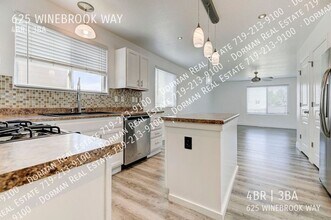 625 Winebrook Way in Fountain, CO - Foto de edificio - Building Photo