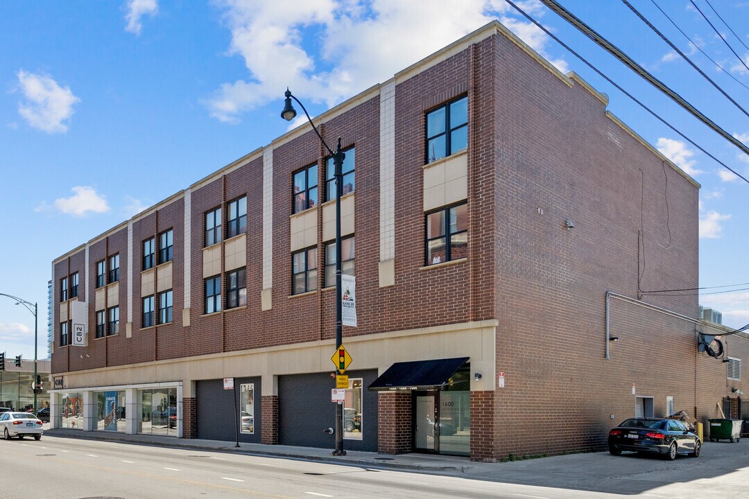 1600 N Halsted St in Chicago, IL - Building Photo
