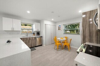 5037 NW 5th Ave in Miami, FL - Building Photo - Building Photo