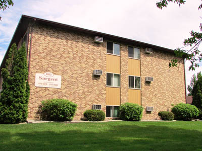 Sargent Apartments in Fargo, ND - Foto de edificio