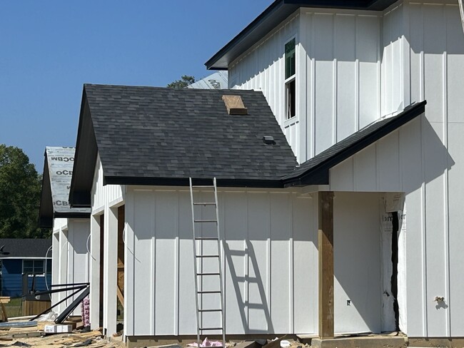 8437 Harvard Dr, Unit 8437 Harvard in Lumberton, TX - Building Photo - Building Photo