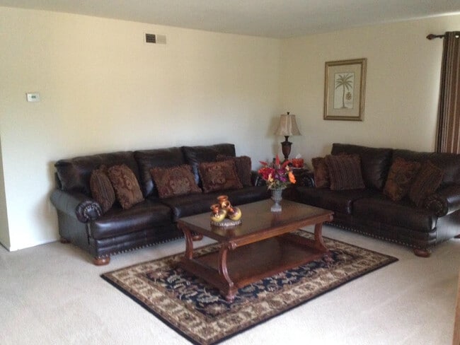 7200 Donnell Pl in Forestville, MD - Foto de edificio - Building Photo